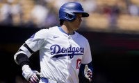 大谷翔平、3打数無安打1四球2三振で打率.322 移籍後初敬遠に地元ファン大ブーイング ドジャースはベッツ＆フリーマンの初回ソロ本塁打などで連勝
