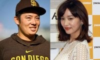 松井裕樹・杏奈夫妻が絶品コーデ　スーツ＆肩出しドレス…お揃いの黒でイベント出席