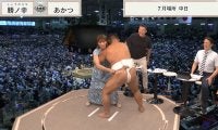 「やっぱ衝撃映像w」相撲芸人あかつ、吉田沙保里にぶん投げられた一戦を振り返る「味わったことのない引きつけでした……瞬発力が凄かった」