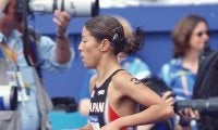 オリンピック３回出場 女子トライアスロンの草分けがタクシーアプリのドライバーになるまで