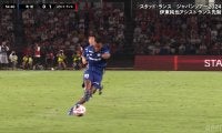 衝撃的な“弾丸ミドルシュート”が脚光！ 町田ルーキーDFが中村敬斗からボール奪取→地を這うショットを放った瞬間「ヘンリーは海外移籍しそう」