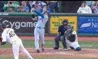 大谷翔平の強襲ヒットでグラブ弾かれた野手がドン引き！「大谷の打球当たったら痛いだろ」「セカンドやる気無くしてたなw」