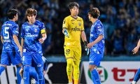 「現地で観れたのは何よりも幸運」J1川崎で急遽デビューした「生え抜きGKのプレー＆行動」にファン歓喜！ 横浜FMのエースFWとの対決で見せた姿が心を掴む