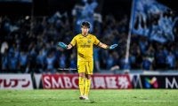【川崎GK早坂勇希と埼玉スタジアムの縁(2)】アクシデント混じりで突然迎えたプロデビュー戦を支えた山根視来、登里享平、瀬川祐輔、大島僚太の心配りと、鬼木達監督の親心