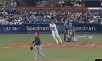 打球に何が起きた…！？「怖すぎる」 大谷翔平の“愛弟子”のホームランで“謎のハプニング”発生「もはやホラー」