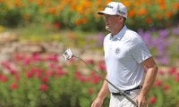 ランク“最下位”からブラッドリーが首位で最終日へ スコット1打差