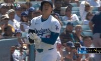 大谷翔平、死球直撃で球場騒然！ あわや右手へ…危機一髪の瞬間に大ブーイング「うわー手首 大丈夫かな」SNSも大荒れ
