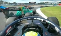 F1候補生が“またも”いきなり失速！ 驚異のごぼう抜き→まさかの接触にファン落胆 「ぶつけたね」「あぶね」痛恨アクシデントの瞬間