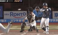 いい！完璧！辛口解説者も絶賛　西武・古賀悠斗の“大根切り”が話題「レアな光景w」「ワロタ」