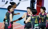 女子FINAL第1戦/久光製薬がストレート勝ち