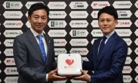 Bリーグとクラブへ“使いやすい”AED贈呈…緊急時の利用率向上へ「心理的ハードルをクリア」
