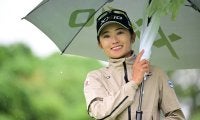 安田祐香が待望のツアー初優勝「すごく自信に」 27ホール短縮競技を逃げ切る