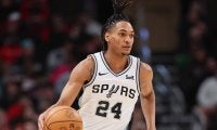 スパーズの得点源デビン・バセルがケガから回復中のため今季序盤戦を欠場へ