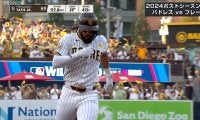 「ドジャースを倒せ！」パドレスの主砲が2階席へ“超高角度弾” 巻き起こった「Beat LA！」球場どよめく異様熱気
