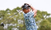 宮本勝昌が連覇へ首位キープ 賞金ランク2位の片山晋呉1打差