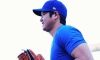 大谷翔平の“激カワ仕草”にファン歓喜「モデルにもなれる」　WS待ちきれずMLB公式が連投