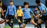 【鹿島に完敗した川崎。再び黒星先行のチームで求められるものとは(2)】山本悠樹は直接FK決めるも「勝てなかったのが悔しい」……大島僚太の「体の向き」「首を振る回数」で伝わるもの