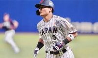 なぜ清宮幸太郎に左の代打？　DH起用も…井端監督の即断のワケ「打席で暴れている」