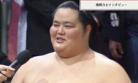 初賜杯の大関・琴櫻、優勝インタビューで「横綱！」の掛け声に“照れ笑い” 館内の爆笑を何度も誘う 豊昇龍との21年ぶり“大関同士”の相星決戦を制す