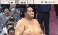 大関・琴櫻が\"悲願\"の初賜杯！ 結びの一番で豊昇龍を撃破 21年ぶり“大関同士”の相星決戦を制す