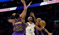 レイカーズがサンダーに競り負けNBAカップ敗退…八村8得点、連覇ならず