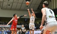 島根が大熱戦の首位対決で先勝…日本代表トリオ擁する三遠は連勝9でストップ
