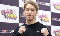 【UFC】朝倉海、海外ファンからの人気が急上昇　格闘技女子インフルエンサーに“カンチョー”を伝授「こんなに面白い人だったなんて……」