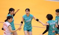 SVリーグ女子　大阪MVがホームで連勝し首位に浮上