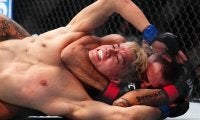 朝倉海を失神させたパントージャ　夢破れ、呆然とする日本人挑戦者に見せつけた“UFC王者の自負”「俺のベルトを奪えると思ったのか」