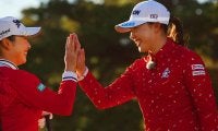 JLPGA得点源は“余りもの”ペア？ 最下位→3戦全勝→連覇の作戦会議は