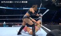 「脱がす気か？」“元体操”女子レスラーがまさかの姑息プレー…ファンも思わずツッコんだ瞬間「どこ引っ張ってんの」