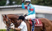 【有馬記念枠順】アーバンシックは2枠3番に決定 ルメール騎手「菊花賞でいい競馬。有馬記念でも期待している」