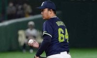 退団から1年…元燕右腕が豪華結婚式　村上ら“同期”が祝福「本当におめでとう」