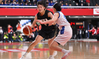 U18世代屈指の選手となった双子の直接対決は、姉の桜花学園に軍配 | 高校バスケ ウインターカップ2024