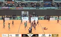 女子バレー、跳ね返りで相手選手が吹っ飛ぶ“規格外”の1枚ブロック！ ルーキーが魅せた守備の破壊力にファン大興奮