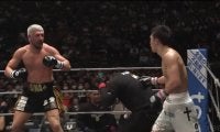 【RIZIN】「審判殴られるところ初めて見た」レフェリーの制止を“ガン無視”で殴り続け…まさかの暴挙に会場騒然 複数がクリーンヒット