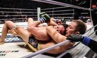 【RIZIN】18歳の秋元強真、“寝技地獄”で涙のプロ初黒星　元谷友貴はリスペクト「これが成長するきっかけになってくれれば」