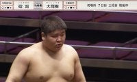 「強い！」「ストレート勝ち越しやん」角界の17歳ホープが“圧巻”のデビュー4連勝 無双っぷりに衝撃「規格外だ」