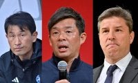 【25年J1リーグ、指揮官交代8クラブがもたらす影響とは？(1)】前向きな印象の鬼木・鹿島、リカルド・柏、金明輝・福岡。3クラブの躍進はあるか……7冠・鬼木監督が優勝のできるチームへ