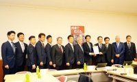 国家公務員の“ゴルフ禁止”見直しを 自民党議連が要請「スポーツ振興、地方創生に逆行」