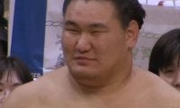 大関昇進後初優勝の豊昇龍、優勝インタビューで見せた“満面の笑顔”に反響「普段とのギャップがたまらんw」「朝青龍にそっくり」指摘も