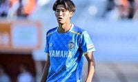 「そこからヘディング!?すごい!」日本待望の19歳大型FW後藤啓介の執念の低空ダイビングヘッド弾に称賛！ ベルギー初ゴールに「あそこで頭で行けるのは勇気がある!!」の声