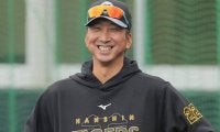 阪神キャンプに現れた“懐かしの人物”「泣きそう」　虎党が注目した現在の姿