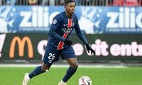 PSG、左SBの主力メンデスとの契約を2029年まで延長