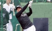 ドラ1の豪快スイングに「夢がある」　“異次元連発”に騒然「もう4番当確でいい」