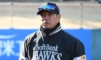 鷹・小久保監督、侍選出右腕に苦言　2回2失点で「どの球で打ち取るか見えない」