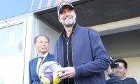 元リヴァプール監督の名将ユルゲン・クロップ氏が見守る中、新キャプテン、新10番、新ユニフォームお披露目！新生RB大宮アルディージャの｢初陣」
