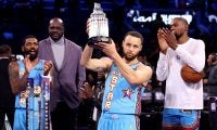 ステフィン・カリーがNBAオールスターMVP受賞…地元開催の祭典で史上4人目の快挙