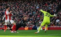 アーセナルが痛恨のホーム初黒星で連勝が「3」で止まる…ハマーズの堅守速攻に大苦戦でルイス＝スケリー退場も響く【プレミアリーグ】