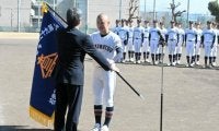 高松商に選抜旗授与　山田圭介主将「最後の1球まで粘り強く戦う」